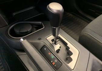 Подержанный автомобиль Toyota RAV4 2018 года (20 фото)