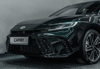 Новый Toyota Camry Sedan 2025 (3 фото)