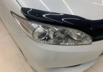 Подержанный автомобиль Toyota Wish Minivan 2015 года (15 фото)