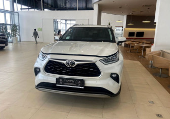 Новый Toyota Highlander 2023 (3 фото)