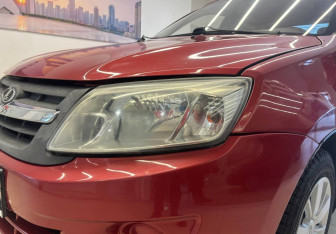 Подержанный автомобиль LADA (ВАЗ) Granta Sedan 2012 года (14 фото)