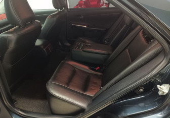 Подержанный автомобиль Toyota Camry Sedan 2012 года (9 фото)