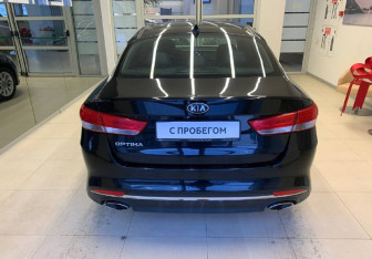 Подержанный автомобиль Kia Optima Sedan 2017 года (5 фото)