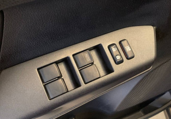 Подержанный автомобиль Toyota RAV4 2016 года (23 фото)