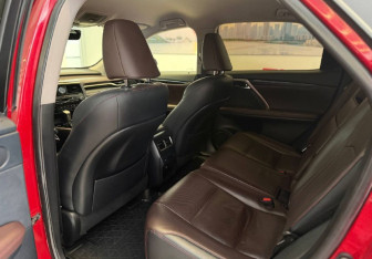 Подержанный автомобиль Lexus RX 2019 года (9 фото)