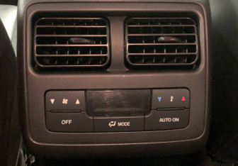 Подержанный автомобиль Mazda CX-9 2012 года (24 фото)