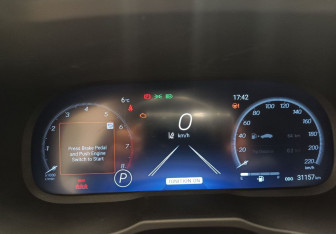 Подержанный автомобиль Toyota RAV4 2023 года (11 фото)