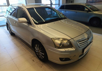 Подержанный автомобиль Toyota Avensis Wagon 2006 года (3 фото)