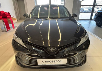 Подержанный автомобиль Toyota Camry Sedan 2019 года (2 фото)