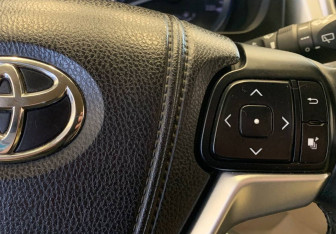 Подержанный автомобиль Toyota Highlander 2014 года (21 фото)