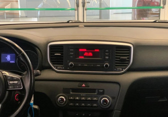 Подержанный автомобиль Kia Sportage 2019 года (12 фото)