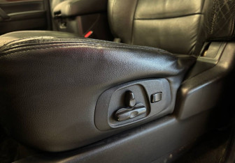 Подержанный автомобиль Mitsubishi Pajero 2007 года (20 фото)