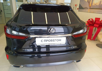 Подержанный автомобиль Lexus RX 2019 года (5 фото)