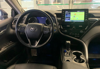 Подержанный автомобиль Toyota Camry Sedan 2022 года (9 фото)