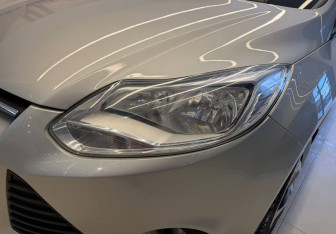 Подержанный автомобиль Ford Focus Hatchback 2013 года (14 фото)