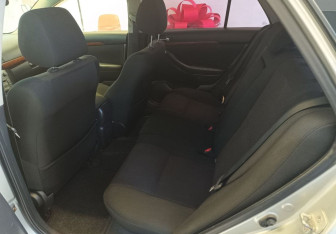 Подержанный автомобиль Toyota Avensis Wagon 2006 года (9 фото)