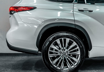 Новый Toyota Highlander 2025 (5 фото)