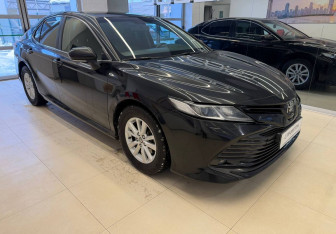 Подержанный автомобиль Toyota Camry Sedan 2020 года (3 фото)