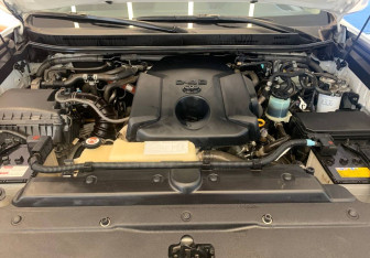 Подержанный автомобиль Toyota Land Cruiser Prado 2018 года (7 фото)