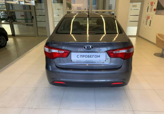 Подержанный автомобиль Kia Rio Sedan 2014 года (5 фото)