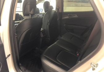 Подержанный автомобиль Kia Sportage 2023 года (8 фото)