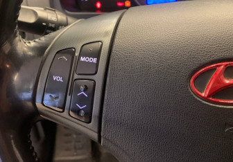 Подержанный автомобиль Hyundai Elantra Sedan 2007 года (18 фото)