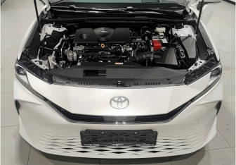 Новый Toyota Camry Sedan 2025 (14 фото)