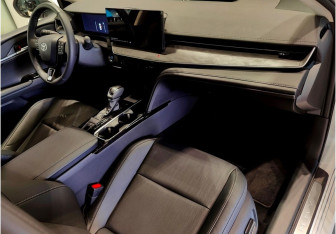 Новый Toyota Camry Sedan 2025 (10 фото)