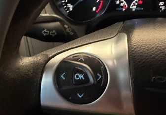 Подержанный автомобиль Ford Focus Hatchback 2013 года (16 фото)