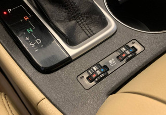 Подержанный автомобиль Toyota Highlander 2014 года (22 фото)