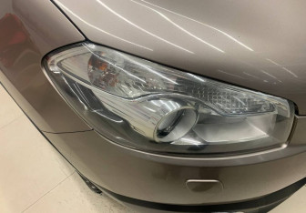 Подержанный автомобиль Nissan Qashqai+2 2010 года (16 фото)