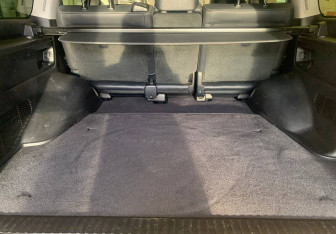 Подержанный автомобиль Toyota Land Cruiser Suv 2015 года (8 фото)