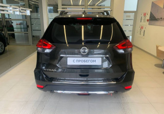 Подержанный автомобиль Nissan X-Trail 2019 года (5 фото)
