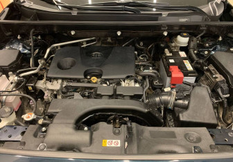 Подержанный автомобиль Toyota RAV4 2020 года (7 фото)