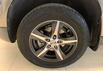 Подержанный автомобиль Skoda Yeti 2010 года (16 фото)