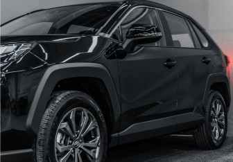 Новый Toyota RAV4 2025 (3 фото)