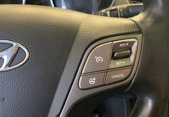 Подержанный автомобиль Hyundai Santa Fe 2013 года (17 фото)