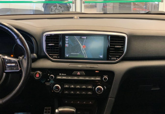 Подержанный автомобиль Kia Sportage 2018 года (24 фото)
