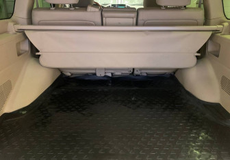 Подержанный автомобиль Toyota Land Cruiser Suv 2013 года (8 фото)