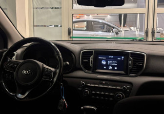 Подержанный автомобиль Kia Sportage 2018 года (12 фото)