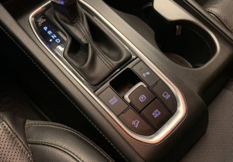 Подержанный автомобиль Hyundai Santa Fe 2018 года (23 фото)