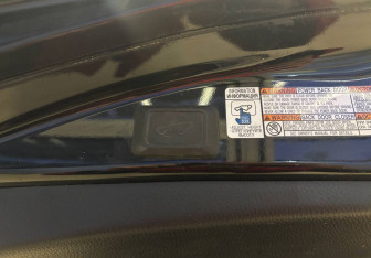 Подержанный автомобиль Toyota RAV4 2018 года (22 фото)