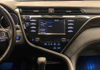 Подержанный автомобиль Toyota Camry Sedan 2019 года (13 фото)