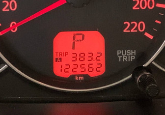 Подержанный автомобиль Mitsubishi Pajero Sport 2012 года (11 фото)