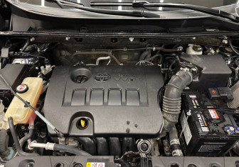 Подержанный автомобиль Toyota RAV4 2018 года (7 фото)