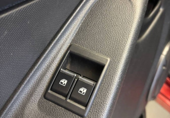 Подержанный автомобиль LADA (ВАЗ) Granta Sedan 2012 года (16 фото)