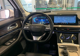 Подержанный автомобиль Exeed VX 2022 года (9 фото)