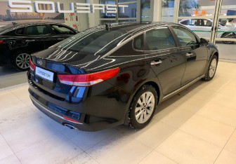 Подержанный автомобиль Kia Optima Sedan 2017 года (4 фото)