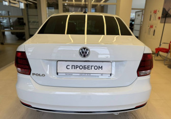 Подержанный автомобиль Volkswagen Polo Sedan 2019 года (5 фото)