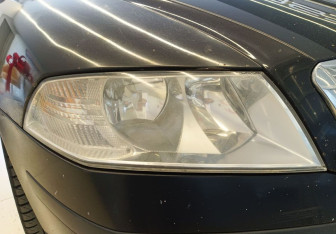 Подержанный автомобиль Skoda Octavia Liftback 2006 года (14 фото)